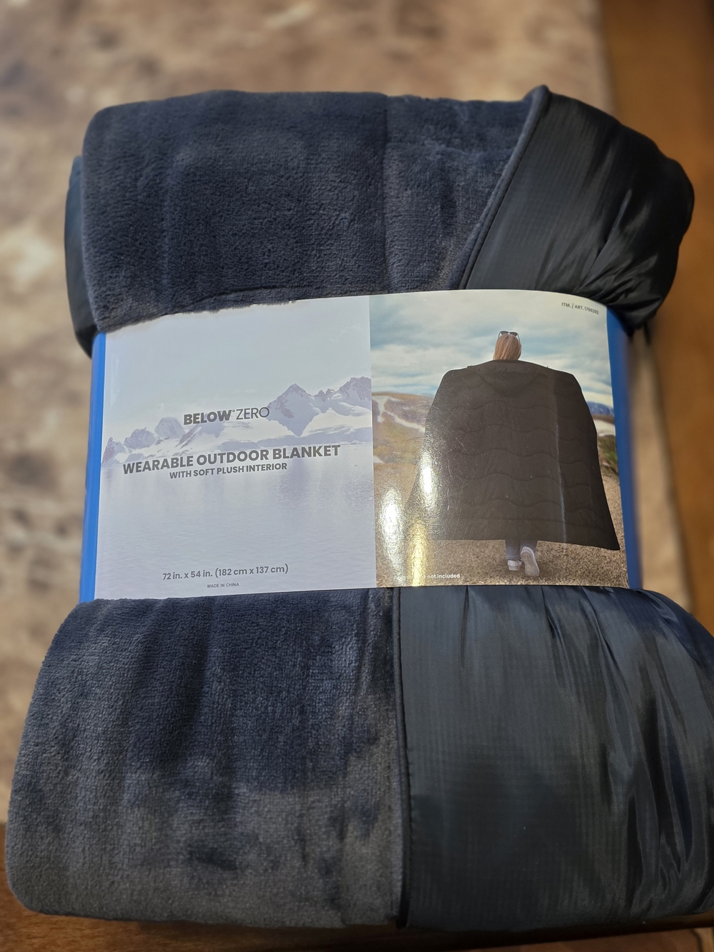 Plush Wearable Outdoor Blanket in Charcoal